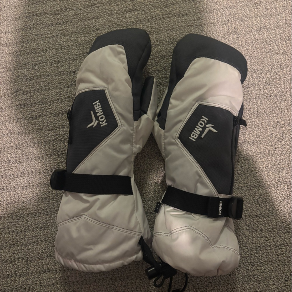 Women’s winter mittens